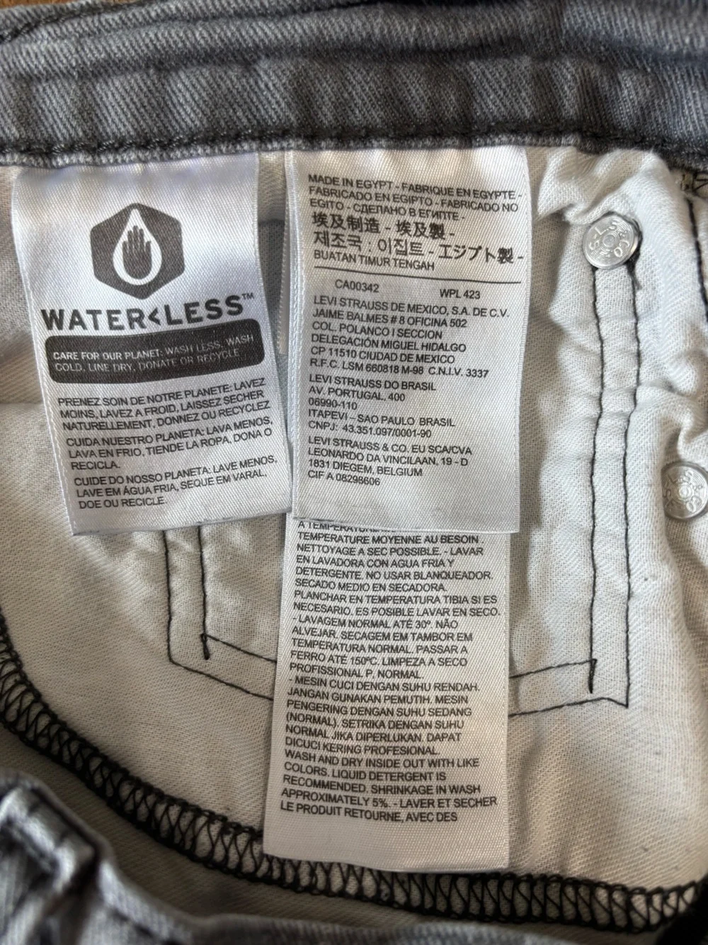 Levi's Men's Straight Jeans in Light Gray Wash